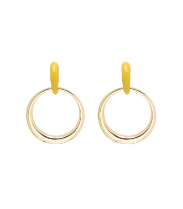 Trendy goudkleurige oorbellen met een geel oorstukje