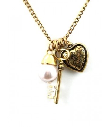 Goudkleurige halsketting met hartje, sleutel en kunstpareltje