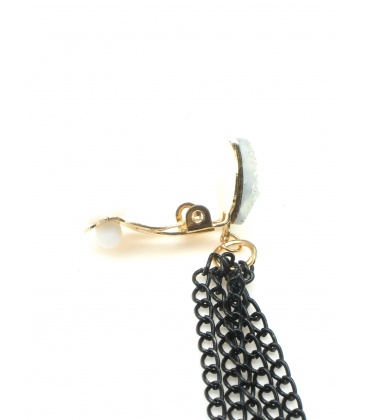 Witte langwerpige oorclips met 5 zwarte jasseron strengen