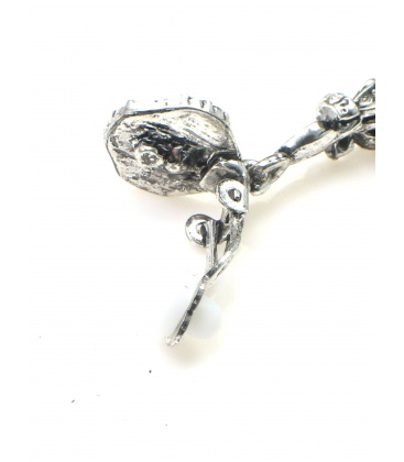 Rode oorclips met heldere strass steentjes