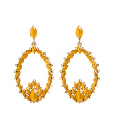 Gele oorbellen met een mooie hanger met strass steentjes