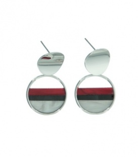 Zilverkleurige oorbellen met ronde hanger en rood gekleurde strepen