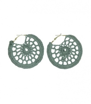 Groene creolen met gehaakt van binnen