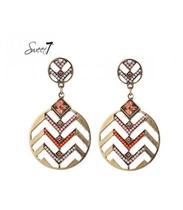 Opengewerkte oorbellen met kleine paarse en oranje kralen