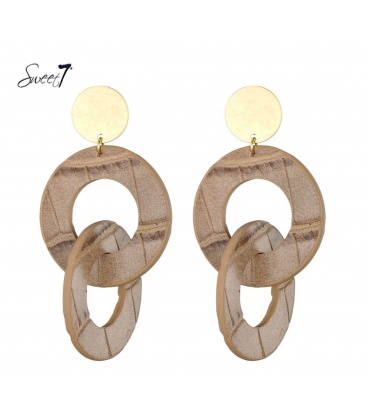 Bruine oorbellen met lichte dubbele ringen