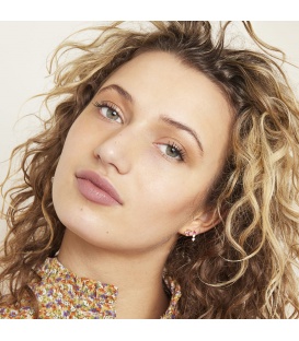 Zilverkleurige oorbellen in bloemvorm met roze strass steentjes