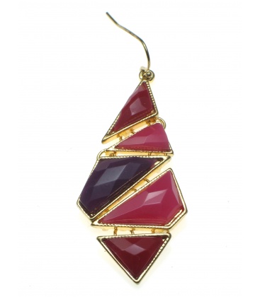 Oorbellen met rode en paarse stenen in een ruitvorm