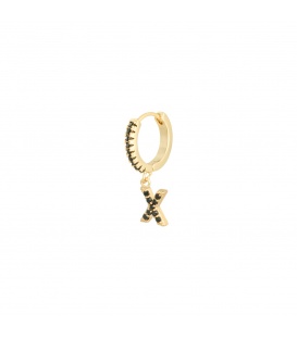 Goudkleurige oorbellen met zwarte steentjes en hanger met de letter X