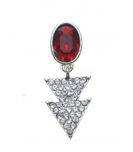 Oorclips met rode strass steen en driehoekige hangertjes bezet met heldere strass steentjes