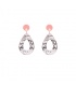 Grijs met zwarte oorbellen met een open hanger en een roze oorstukje