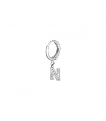 Zilverkleurige oorbel met zirkonia steentjes en initiaal N