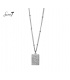 Zilverkleurige ketting met als hanger een rechthoek