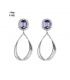 Zilverkleurige oorbellen met paarse steen en strass rand