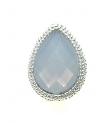 Witte oorclips met een zilverkleurige rand