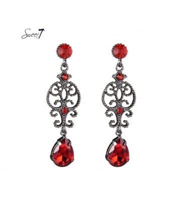 Gun black oorhangers met mooie open hanger en rode strass stenen