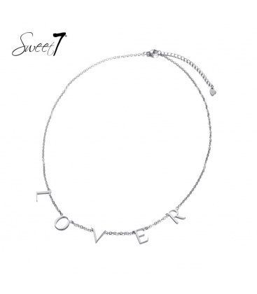 Zilverkleurige ketting met het woord LOVER