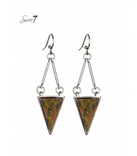 Mooie ruitvormige oorbellen met inleg van natuursteen