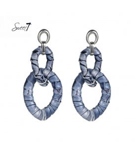 Blauwe oorhangers met zilverkleurig oorstukje