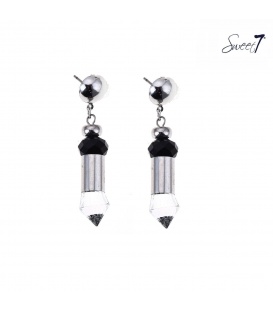 Zilverkleurige oorhangers met zwarte kraal 