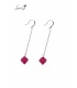 Langwerpige oorbellen met roze natuursteen hanger en rosegold kettinkje