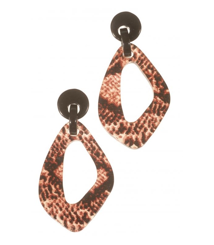 Veeg Vermelding Kaarsen Driehoekige bruine oorbellen met dierenprint hanger en zwarte oorsteker