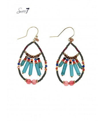 Gekleurde kralen oorbellen met een ovale hanger