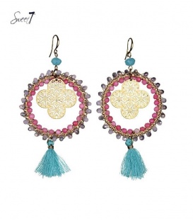 Zilverkleurige oorhangers met paarse kraaltjes en koord met kwast