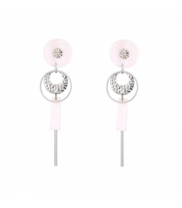 Lange oorclips met witte parelmoer en zilverkleur hanger