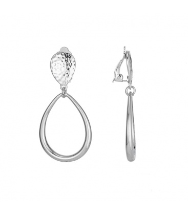 Zilverkleurige oorclips met een gladde ovale hanger en een bewerkt oorstukje