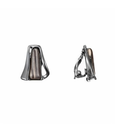 Grijze oorclips met gun black zetting van Belle Miss