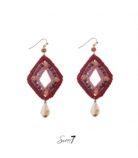 Terracotta gehaakte oorhangers in ruitvorm en kralen