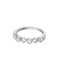 Zilverkleurige ring met zirkoon details (18)