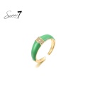 Trendy groene ring met strass steentjes