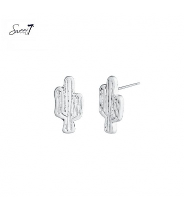 Zilverkleurige oorknopjes in de vorm van een cactus