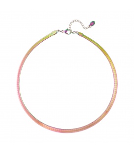 Gekleurde halsketting met een streepjes print