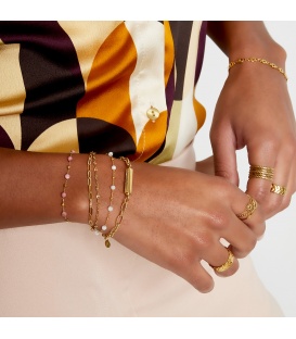 Prachtige goudkleurige schakel armband met 3 lagen en glas kralen van Yehwang