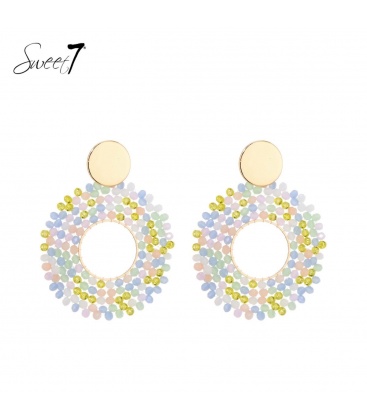 Gekleurde glas kralen oorhangers met goudkleurig oorstukje