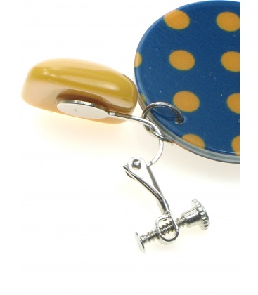 Blauwe oorclips met gele stippen en oorstukje