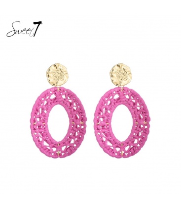 Sweet7 fuchsia roze raffia oorhangers met goudkleurig oorstukje