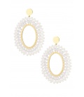 Oorbellen ovalen hangers met drie lagen witte kralen 