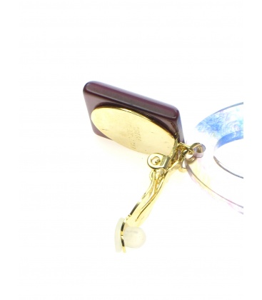 Paars gekleurde oorclips met een effen vierkant oorstukje