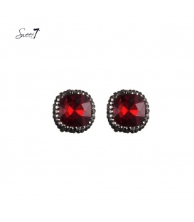 Rode vierkante oorknopjes met een strass rand