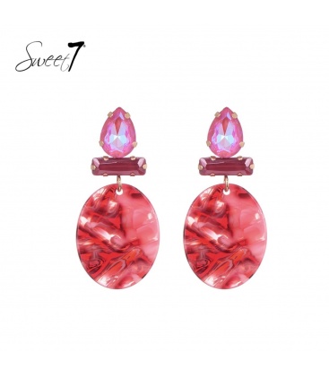 Roze gekleurde oorhangers met 2 glas steentjes in verschillende vormen