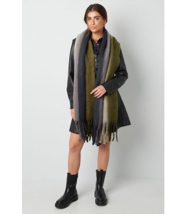 Stijlvolle Lichtroze Winter Sjaal voor Dames - Warm en Trendy