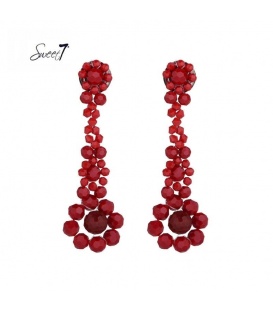Rode lange oorhangers met glas kralen