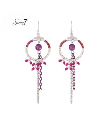 Paarse oorhangers met zilverkleurige kraaltjes