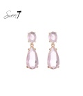 Roze oorhangers met glas steentjes