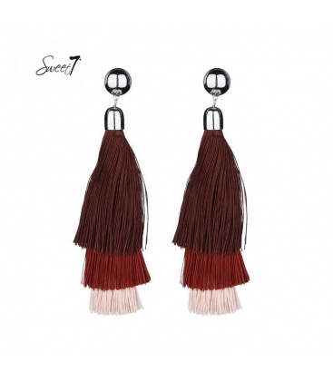 Oorbellen rood met drie lagen franjes in verschillende kleuren