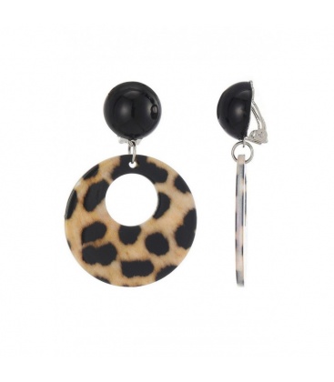 Oorclips met een ronde hanger in luipaard print 