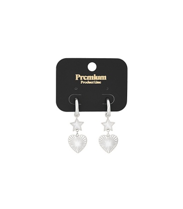 Zilverkleurige oorringen met hart en een sterretje